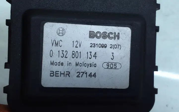 Opel Astra G (1998 - 2004) 0132801134 Двигатель задвижки потока воздуха — фото 5
