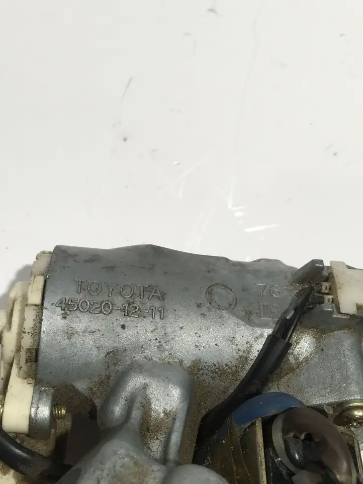 Toyota Hilux (1997 - 2004)  8978035030 Комплект зажигания