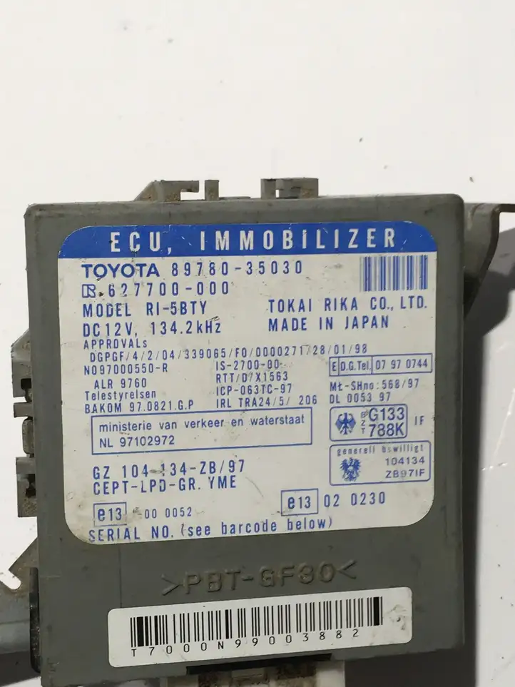 Toyota Hilux (1997 - 2004)  8978035030 Комплект зажигания