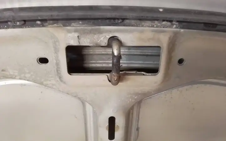 Ford Galaxy (2000 - 2006) Капот — фото 8