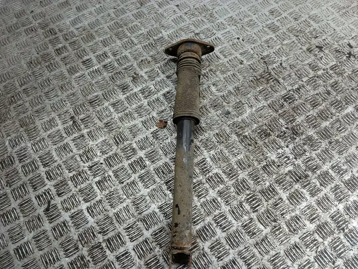 Hyundai ix35 (2009 - 2013)   Задний амортизатор с пружиной