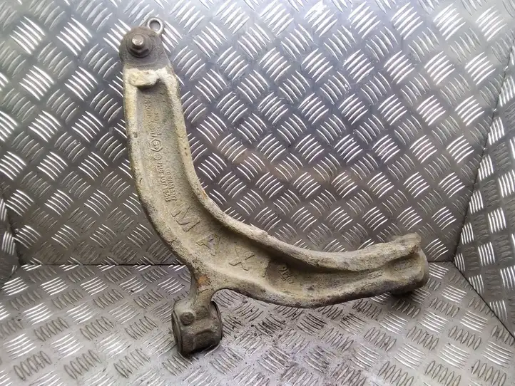 Volkswagen Transporter-Caravelle (2003 - 2009)  7H8407165B Вилы