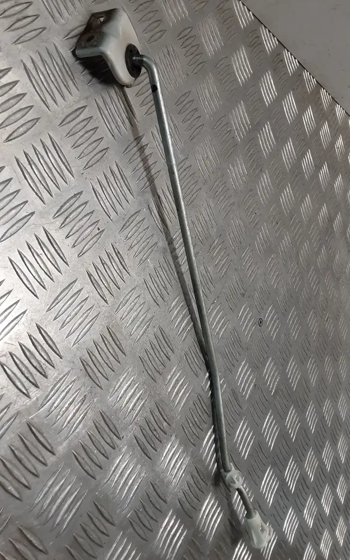 Mitsubishi Outlander (2018 - 2021)   Опорная ножка капота