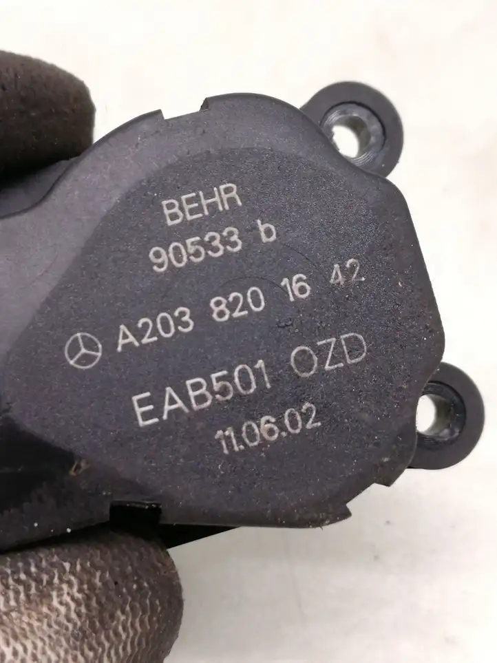 Mercedes-Benz E W211 (2002 - 2009) A2038201642 Двигатель задвижки потока воздуха — фото 4
