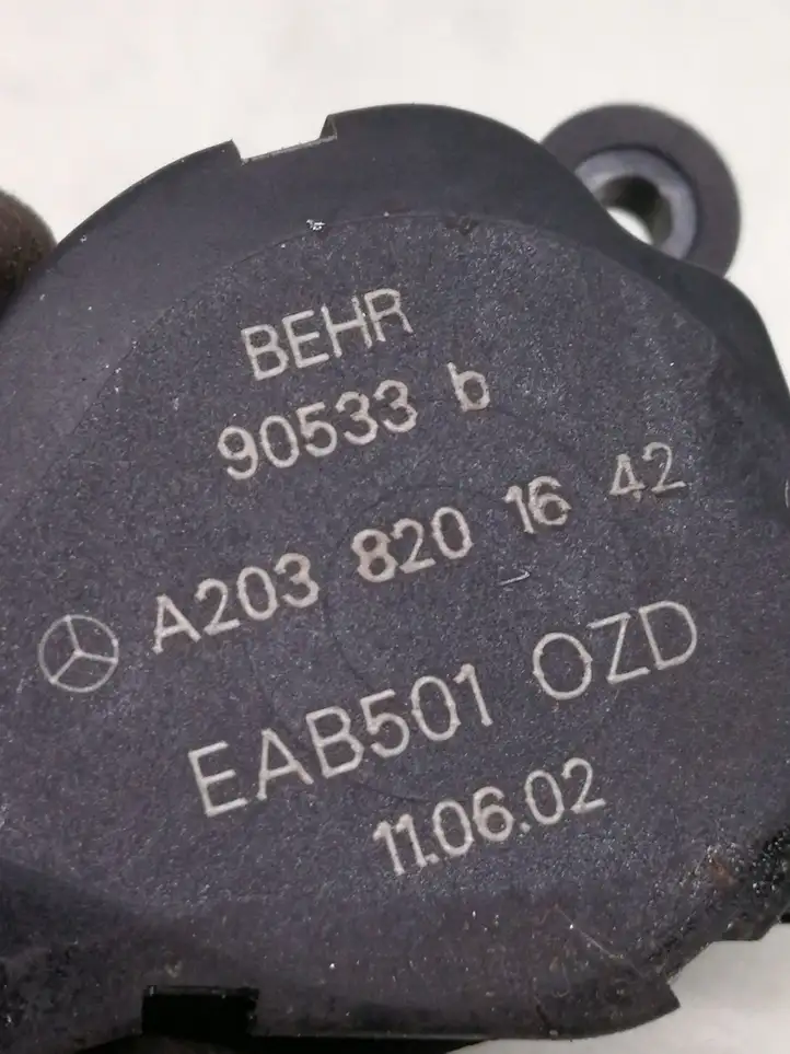 Mercedes-Benz E W211 (2002 - 2009) A2038201642 Двигатель задвижки потока воздуха — фото 4