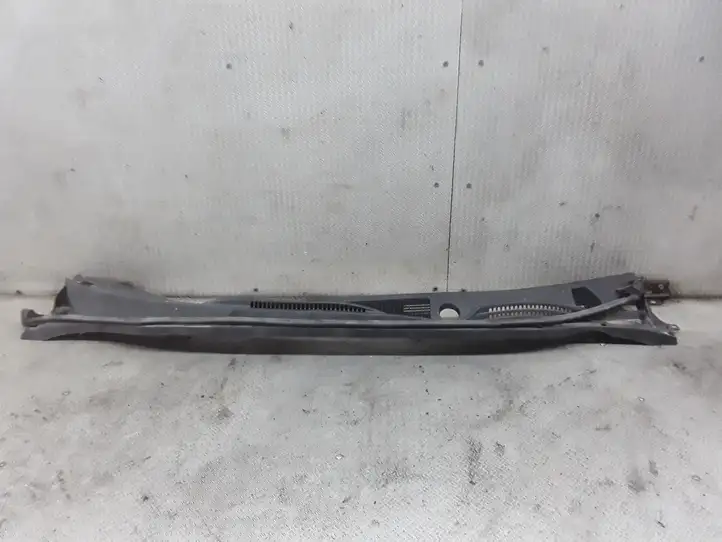Toyota Avensis Verso (1995 - 2001) Жабо стеклоочистителей — фото 1