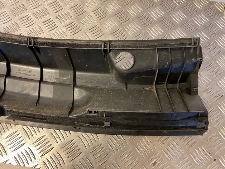 Toyota Prius (XW20) (2003 - 2009) 5570847080 Жабо стеклоочистителей — фото 2