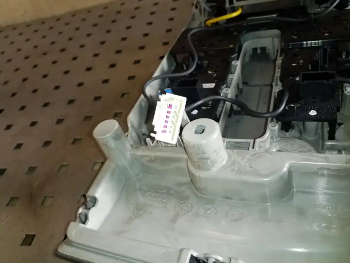Audi A6 C7 (2011 - 2014) 4G0951177 Передняя подсветка — фото 3