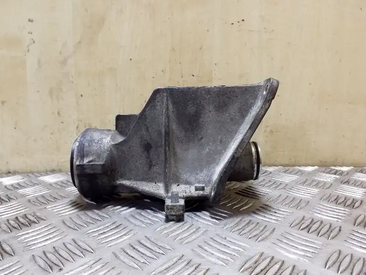 BMW X3 E83 (2003 - 2010) 31537516067 Кронштейн подвесного подшипника — фото 1