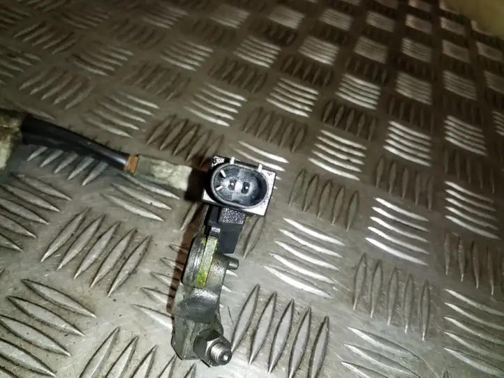 Citroen C4 I Picasso (2006 - 2013) 9676592280 Плюсовой провод аккумулятора — фото 2