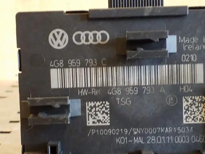 Audi A6 C7 (2011 - 2014) 4G8959793C Блок управления дверью — фото 2