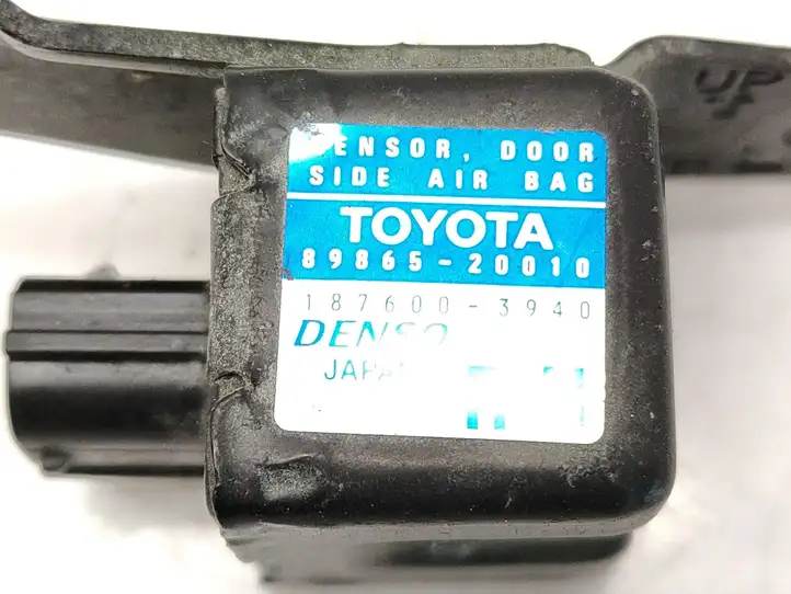 Toyota Celica T230 (1999 - 2006) 8986520010 Датчик удара SRS — фото 2