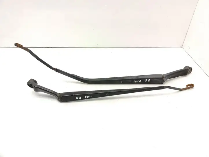 Toyota Celica T230 (1999 - 2006) 6133NWB Рычаг стеклоочистителя — фото 1