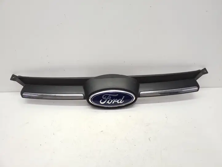 Ford Focus (2011 - 2015) Верхняя решетка радиатора — фото 1