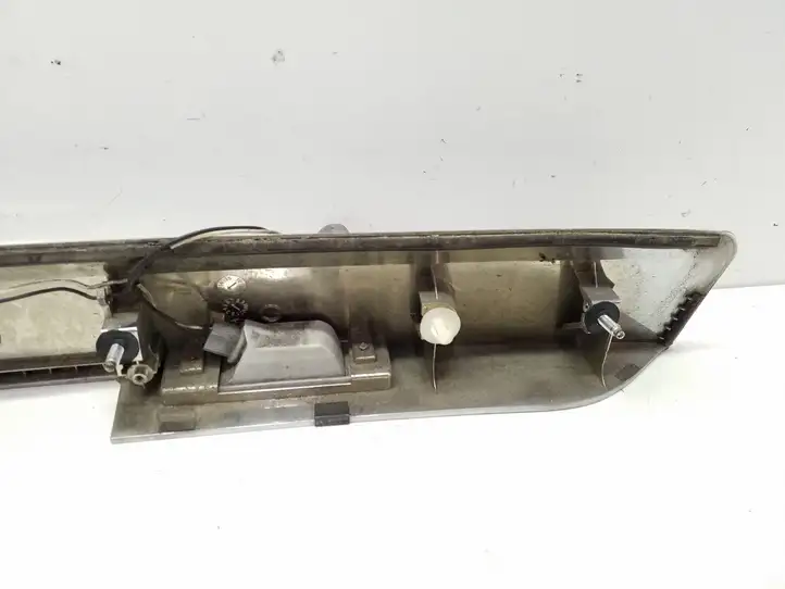 Chevrolet Captiva (2011 - 2013) Подсветка номера — фото 8