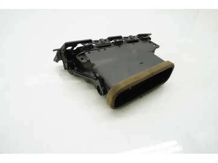BMW 5 E60 E61 (2004 - 2010) 6910731 Боковой воздушный дефлектор — фото 2