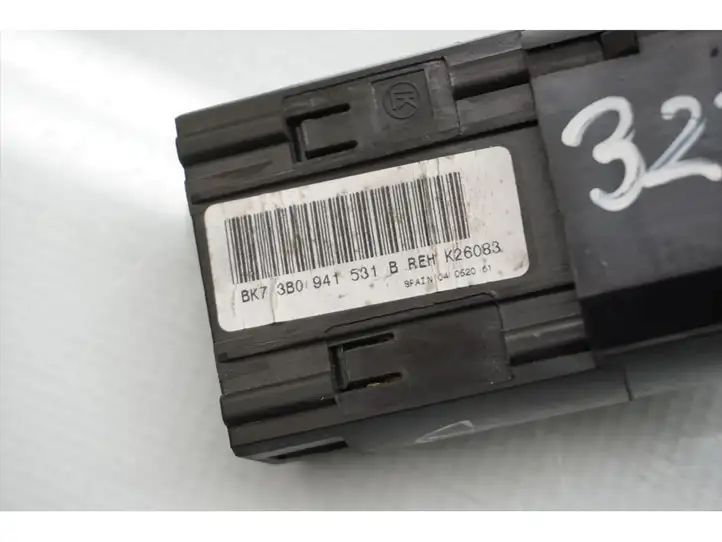 Skoda Roomster (5J) (2006 - 2010) 3B0941531B Включатель фонарей — фото 4