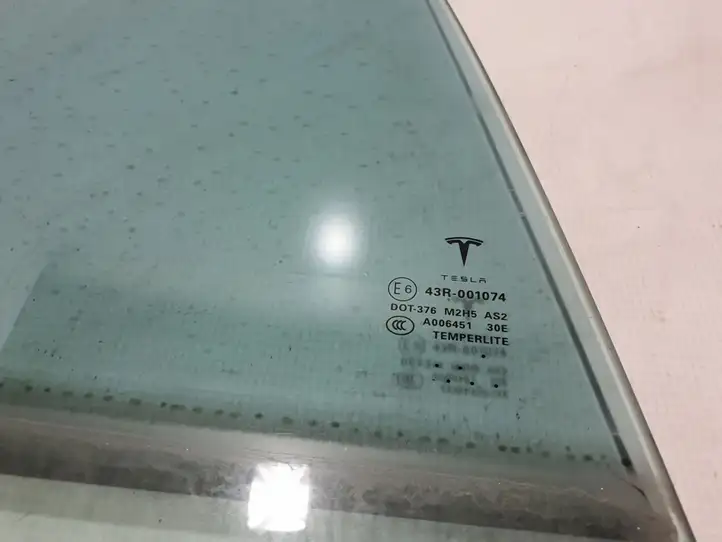 Tesla Model S (2012 - 2016) 6006571 Стекло задней двери — фото 4
