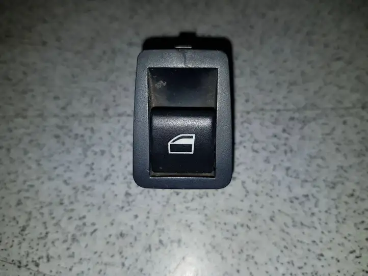 BMW 3 E46 (1998 - 2005) 6902174 Кнопка стеклоподъемников — фото 1