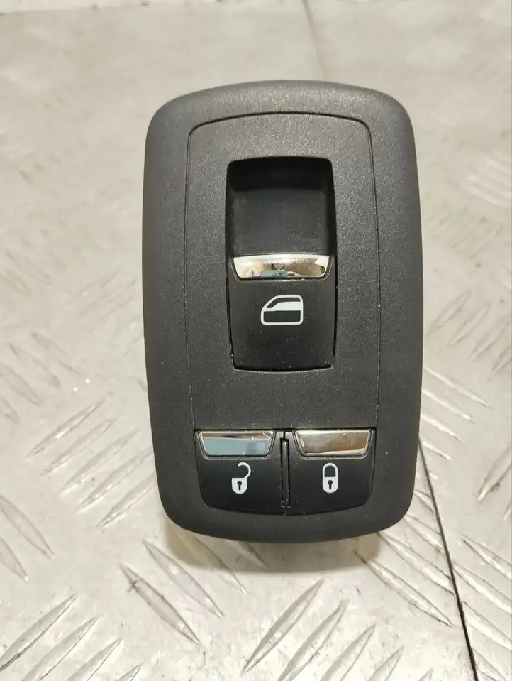 Maserati Ghibli (2013 - 2017) 670025405 Кнопка стеклоподъемников — фото 2