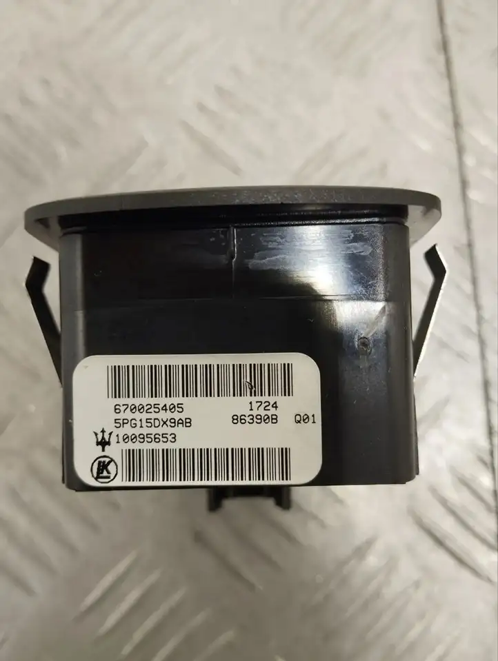 Maserati Ghibli (2013 - 2017) 670025405 Кнопка стеклоподъемников — фото 4