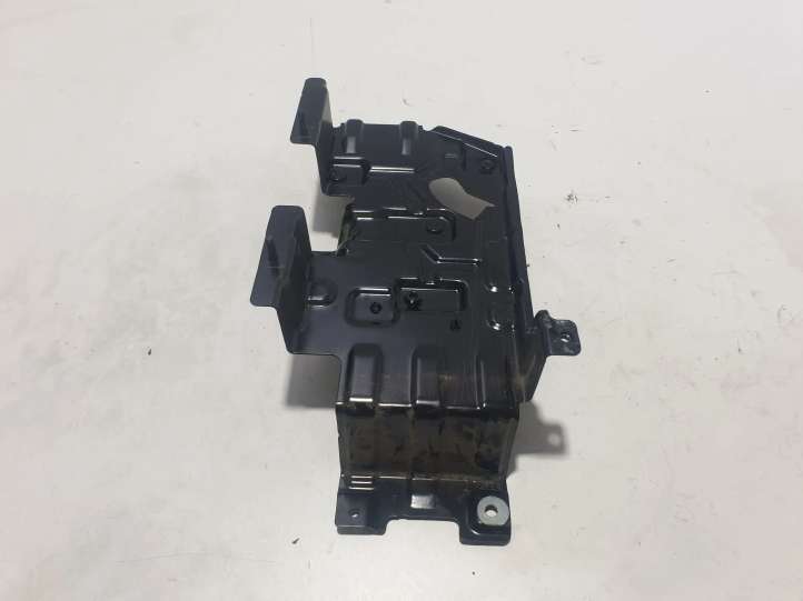 31210089 Volvo C30 Garso stiprintuvo laikiklis