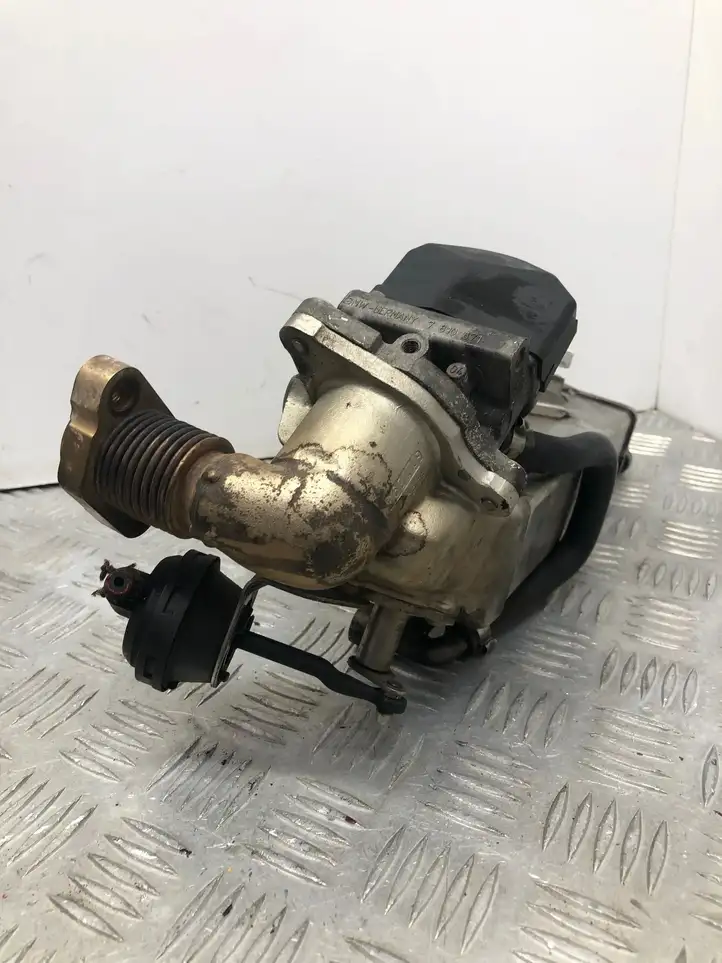 BMW 3 F30 F35 F31 (2012 - 2018) 7810751 Охладитель клапана EGR — фото 3