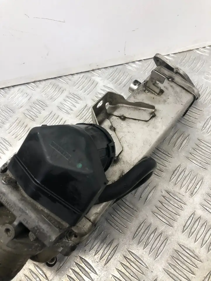 BMW 3 F30 F35 F31 (2012 - 2018) 7810751 Охладитель клапана EGR — фото 4