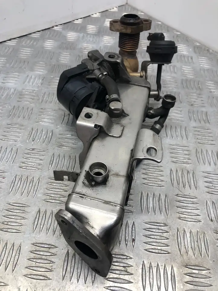 BMW 3 F30 F35 F31 (2012 - 2018) 7810751 Охладитель клапана EGR — фото 6