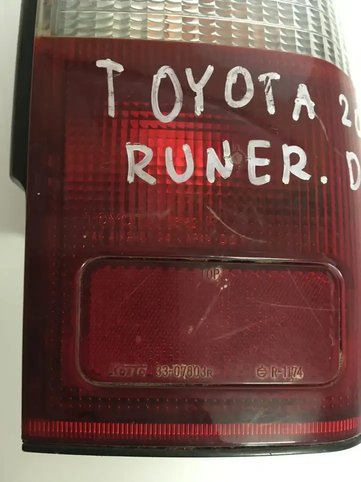 Toyota 4 Runner N180 (2002 - 2009) 3307803R Задний фонарь в кузове — фото 6