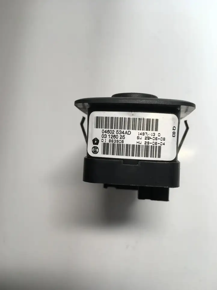 Dodge Nitro (2006 - 2011) 04602534AD Кнопка стеклоподъемников — фото 3