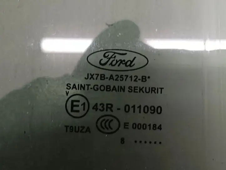 Ford Focus (2015 - 2019) 43R011090 Стекло задней двери — фото 2