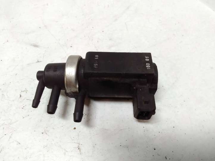 059906627 Audi A6 S6 C5 4B Solenoidinis vožtuvas