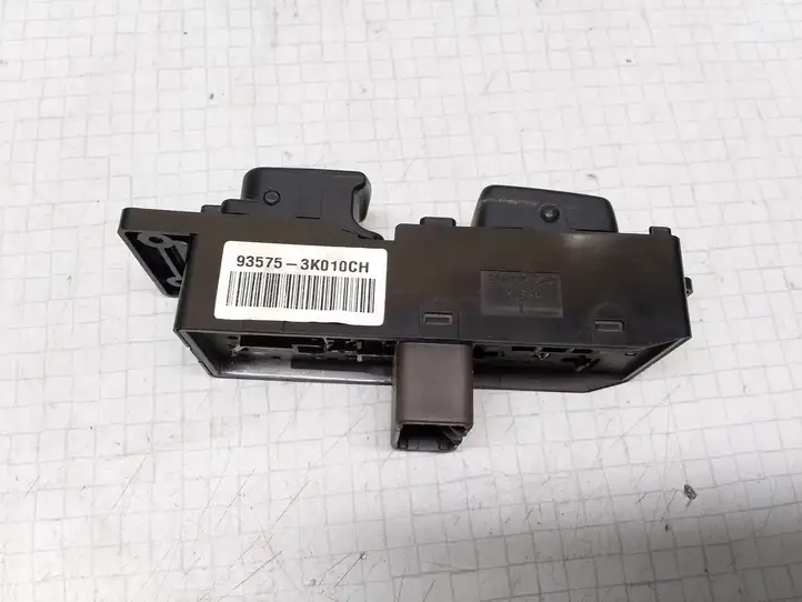 Hyundai Sonata (2007 - 2010) 935753K010CH Блок кнопок стеклоподъемников — фото 2