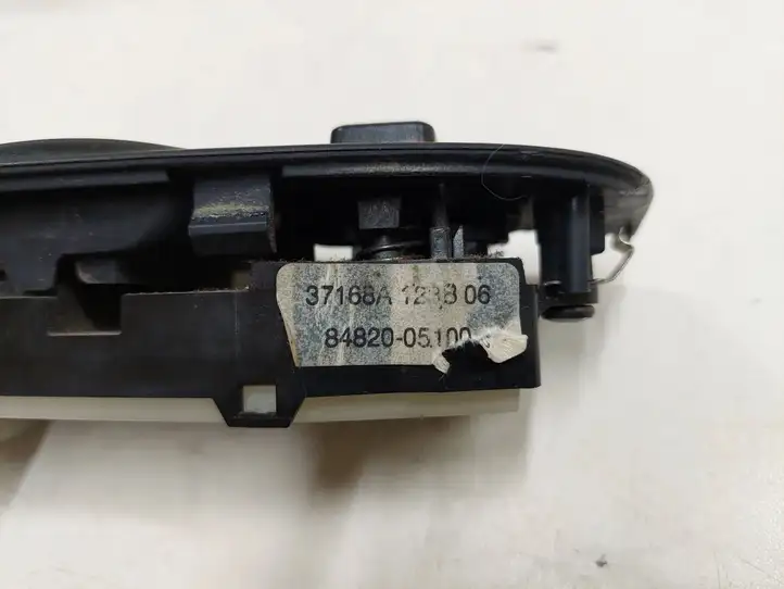 Toyota Avensis T250 (2006 - 2009) 8482005100 Блок кнопок стеклоподъемников — фото 5