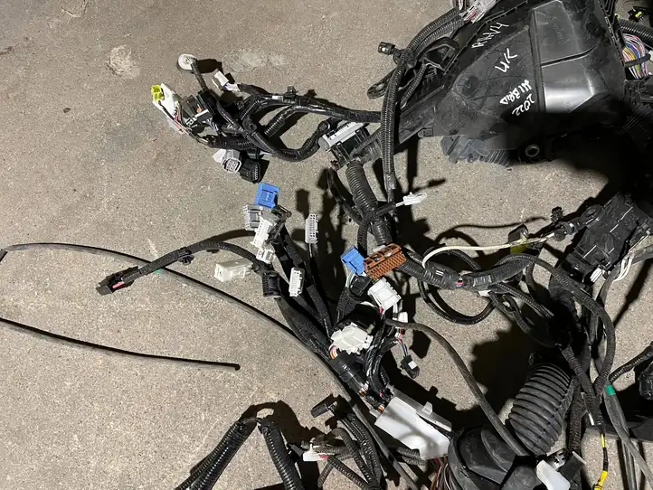 Toyota RAV 4 (XA50) (2018 - ) 821614AE51 Прочая электропроводка — фото 4