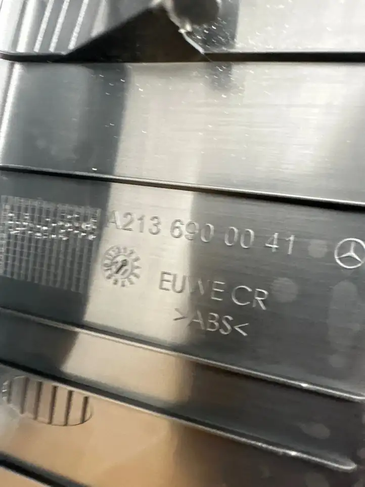 Mercedes-Benz E AMG W213 (2016 - ) A2136900041 Отделка порога багажника — фото 4