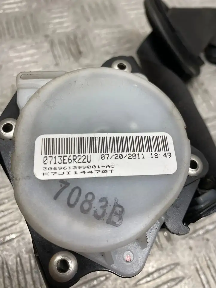 BMW X3 F25 (2010 - 2017) S1725843104 Передний ремень безопасности — фото 3