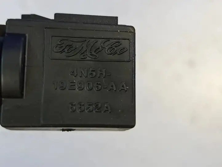 Volvo S40 (2004 - 2007) 4N5H19E906AA Датчик температуры масла — фото 4