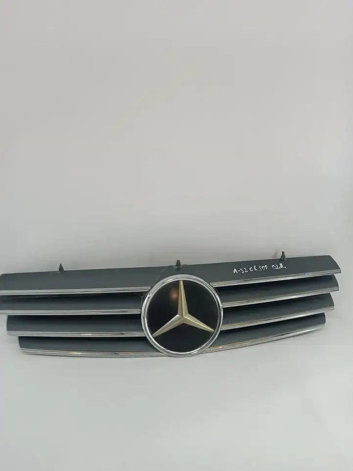 Mercedes-Benz S W220 (1998 - 2006) A2158800283 Вентиляционная решетка кузова — фото 1