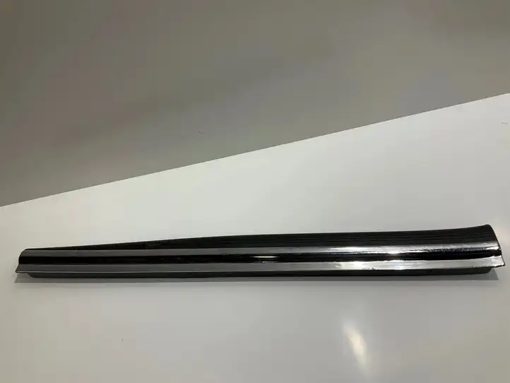 Mercedes-Benz CLS C219 (2003 - 2011) A2196800535 Внутренняя отделка переднего порога — фото 1