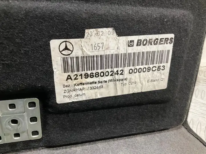 Mercedes-Benz CLS C219 (2003 - 2011) A2196800242 Коврик багажника — фото 4