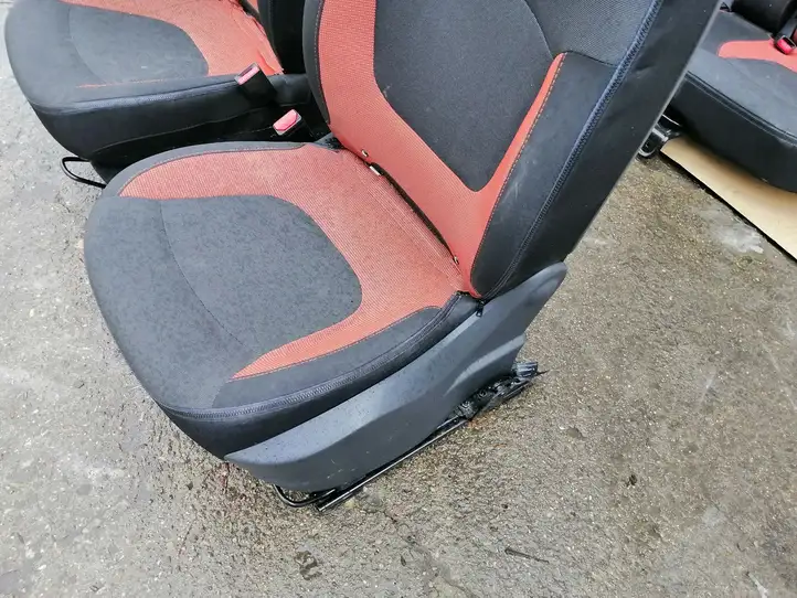 Renault Captur (2013 - 2020) Комплект салона — фото 9