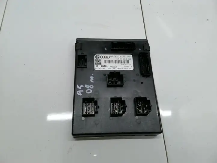 Audi A5 8T 8F (2007 - 2011) 8K0907063D Модуль комфорта — фото 1