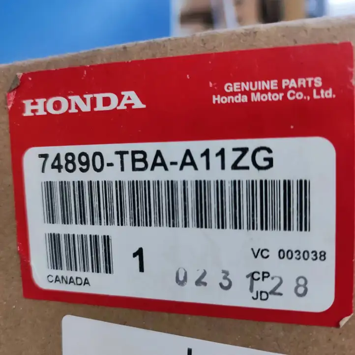 Honda Civic X (2016 - 2021) 74890TBAA11ZG Обшивка багажника — фото 4