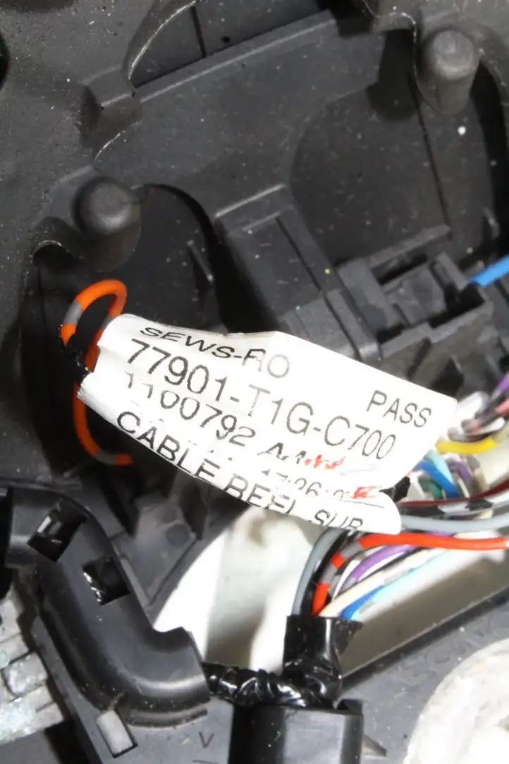 Honda CR-V (2012 - 2016) 77901T1GC700 Руль — фото 4