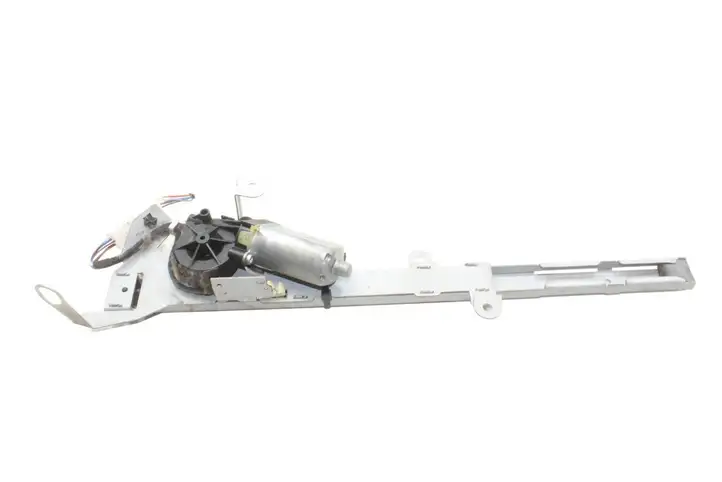 Mercedes-Benz CLK A209,C209 (2002 - 2009) 2038600282 Электродвигатель регулировки ремня безопасности — фото 1