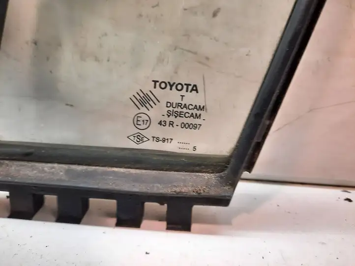 Toyota Corolla Verso E121 (2004 - 2007) 43R00097 Форточка двери — фото 2