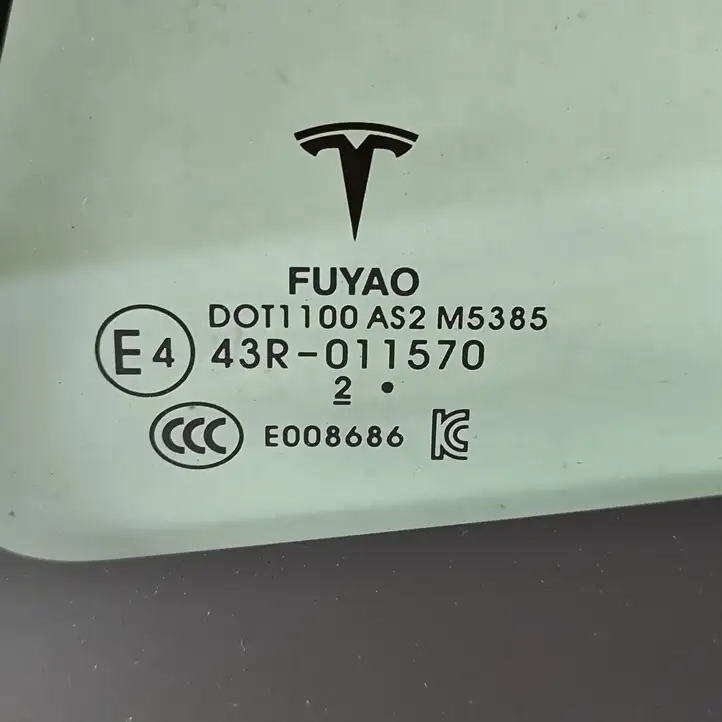 Tesla Model 3 (2017 - 2023) 151497801B Заднее боковое стекло — фото 7