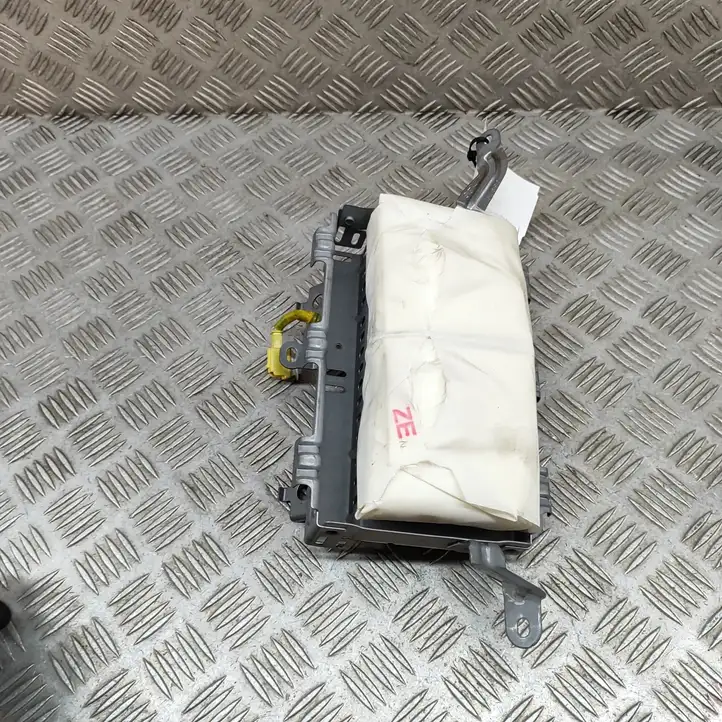 Toyota Prius+ (ZVW40) (2011 - 2018) 8214047070 Подушка безопасности пассажира — фото 2